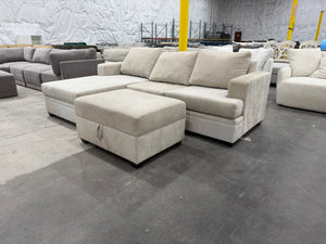 Living Spaces Reversible Chaise Sectional w/ Storage Ottoman