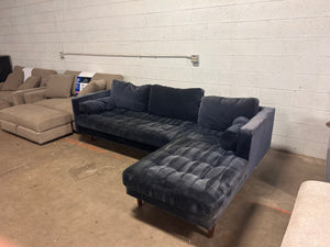 Article Sven Sectional