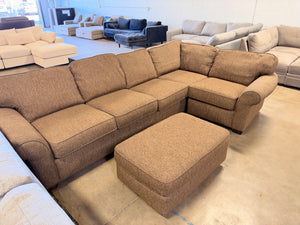 Flexsteel Sectional w/ Ottoman