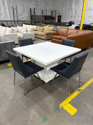 Dining Table with 4 Zuri Chairs