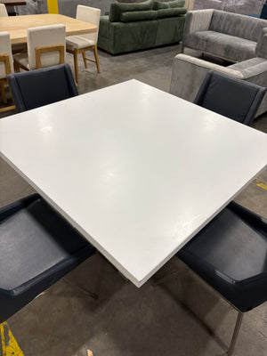Dining Table with 4 Zuri Chairs