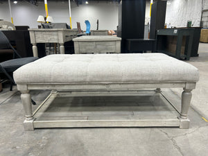 Tufted Light Gray Farmhouse Bench
