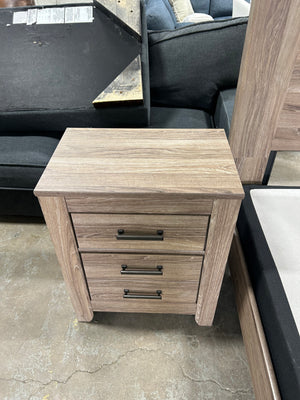 Ashley Queen Bedroom Set w/Nightstands & Box Spring