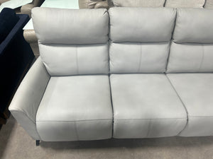 Raymour & Flanigan Deliah Leather Power Sofa w/Power Headrests