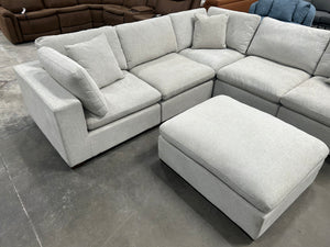 Thomasville Lowell 6-Piece Modular Sectional (Light Gray)