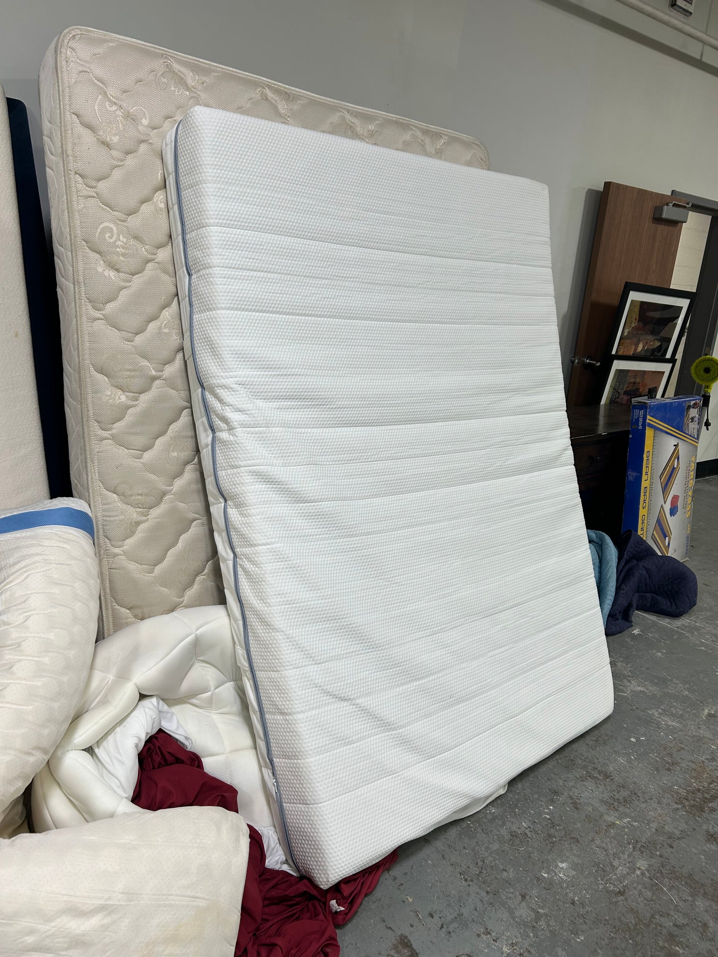 Full-Size Memory Foam Mattress