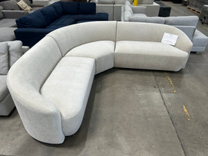 *New* Ontai Dolen 3-Piece Curved Fabric Sectional (Cream)