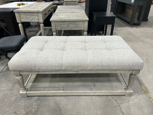 Tufted Light Gray Farmhouse Bench