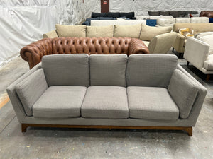 Article 83” Taupe Ceni Sofa