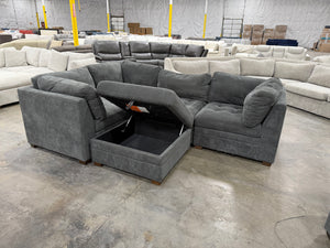Thomasville Tisdale 5-Piece Modular Sectional w/Storage Ottoman