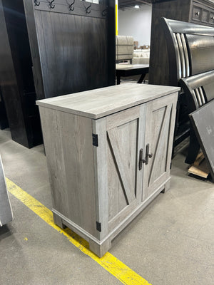 Farmhouse Storage Chest