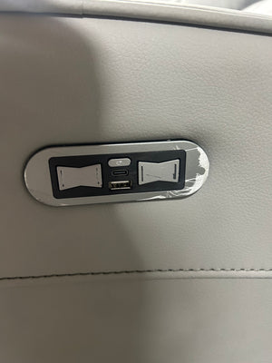 Raymour & Flanigan Deliah Leather Power Sofa w/Power Headrests