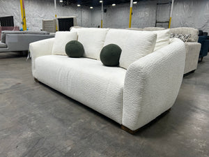 Thomasville Haver Sofa (Cream)