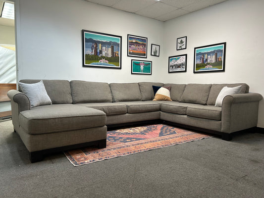 Jonathan Louis 3-Pc Large Gray Sectional