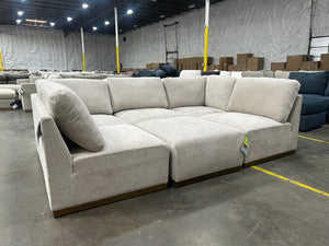 *New* Henredon Murphy Fabric 6-Piece Sectional w/Ottoman (Beige)
