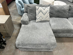 ULTRA PLUSH 2-Pc Light Gray Chaise Sectional