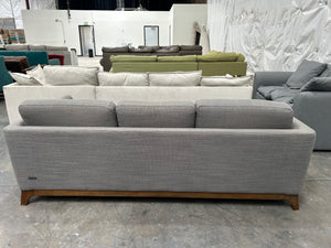 Article 83” Taupe Ceni Sofa