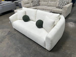 Thomasville Haver Sofa (Cream)