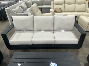 Henredon Calis 4-Piece Patio Set