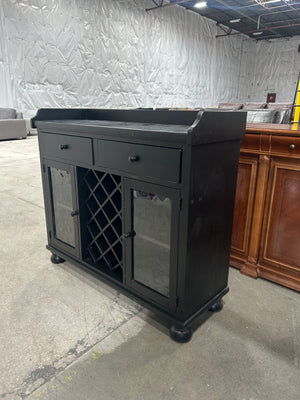 Cabernet Hills Bar & Wine Cabinet (by Howard Miller)