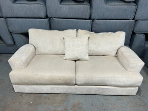 Jackson Furniture Cream Chenille Oversize Sofa