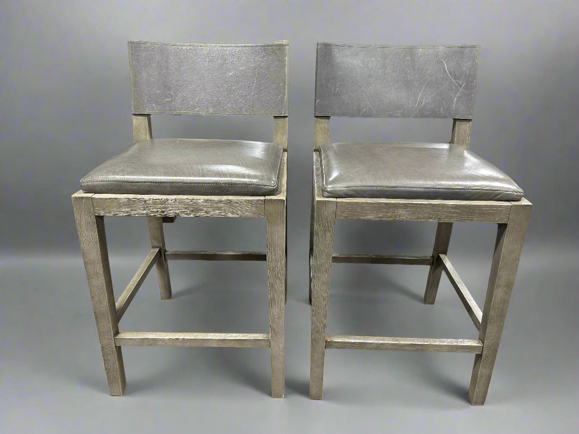 RH Counter Height Gray Saddle Leather Barstool Set
