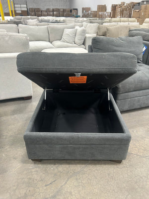 Thomasville Tisdale Storage Ottoman