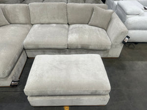 *New* Henredon Caley Reversible Sofa Chaise w/Ottoman