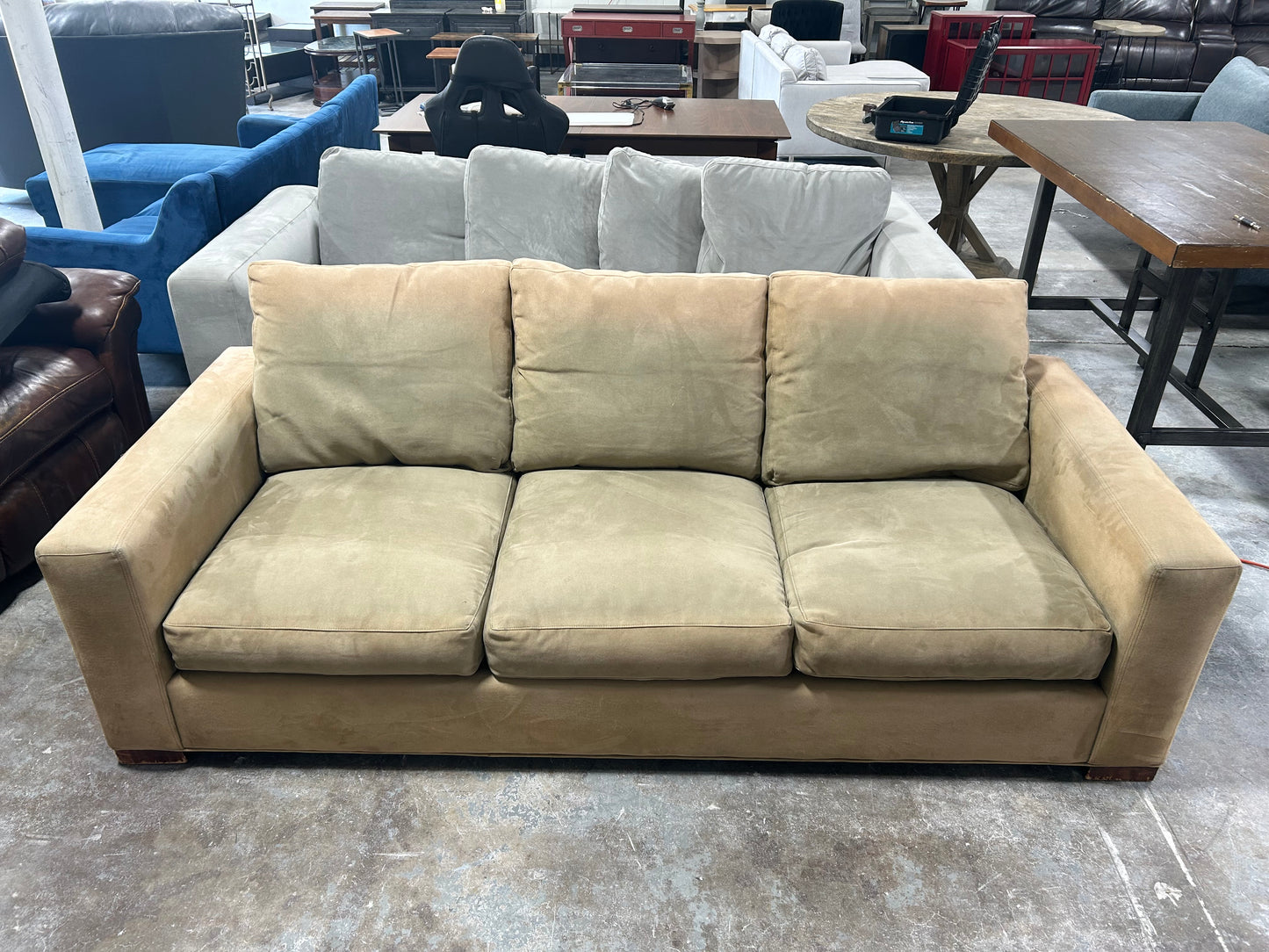 Room & Board Beige 88” Metro Sofa