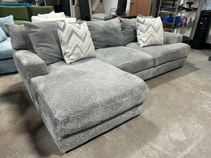 ULTRA PLUSH 2-Pc Light Gray Chaise Sectional