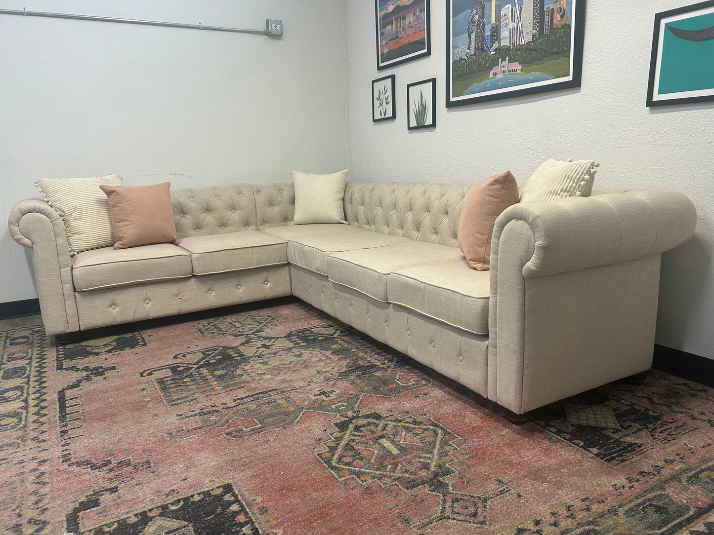 ELEGANT Beige L-Shaped Chesterfield Sectional