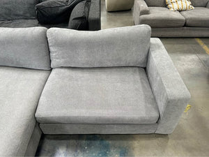 Henredon Essex Hill Sofa Chaise (Gray)