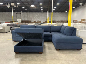 Thomasville Devyn Fabric Sectional w/Storage Ottoman (Navy)