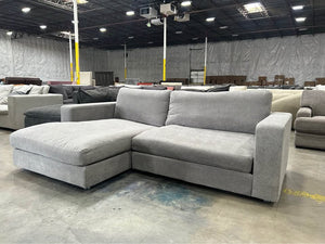 Henredon Essex Hill Sofa Chaise (Gray)