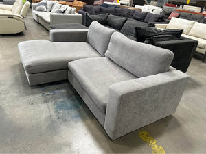 Henredon Essex Hill Sofa Chaise (Gray)