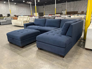 Thomasville Devyn Fabric Sectional w/Storage Ottoman (Navy)