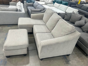 Light Gray Reversible Chaise Sectional w/Ottoman