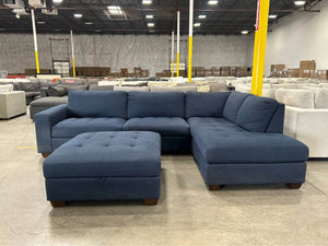 Thomasville Devyn Fabric Sectional w/Storage Ottoman (Navy)
