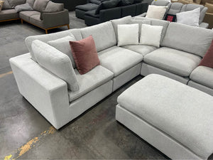 *New* Thomasville Lowell 6-Piece Modular Sectional w/Ottoman