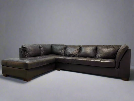 Contemporary Dark Brown Leather Sleeper Chaise Sectional